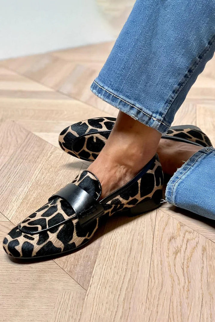 Women's Animal Print Loafer - Elegant Detail for Everyday Versatility