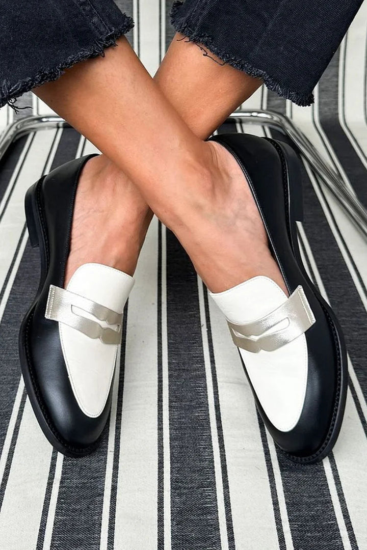 Women's Monochrome Classic Loafers - Effortless Sophistication