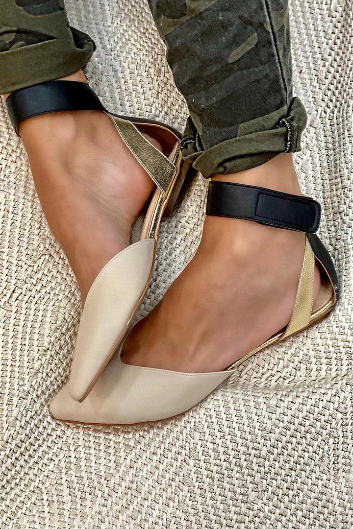 Women's Two-Tone Pointed Toe Flats - Effortless Everyday Style