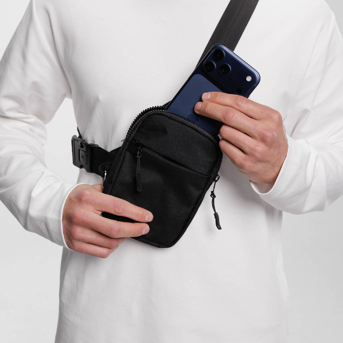 Sac Bandoulière Anti-Vol — Câble acier & poches sécurisées