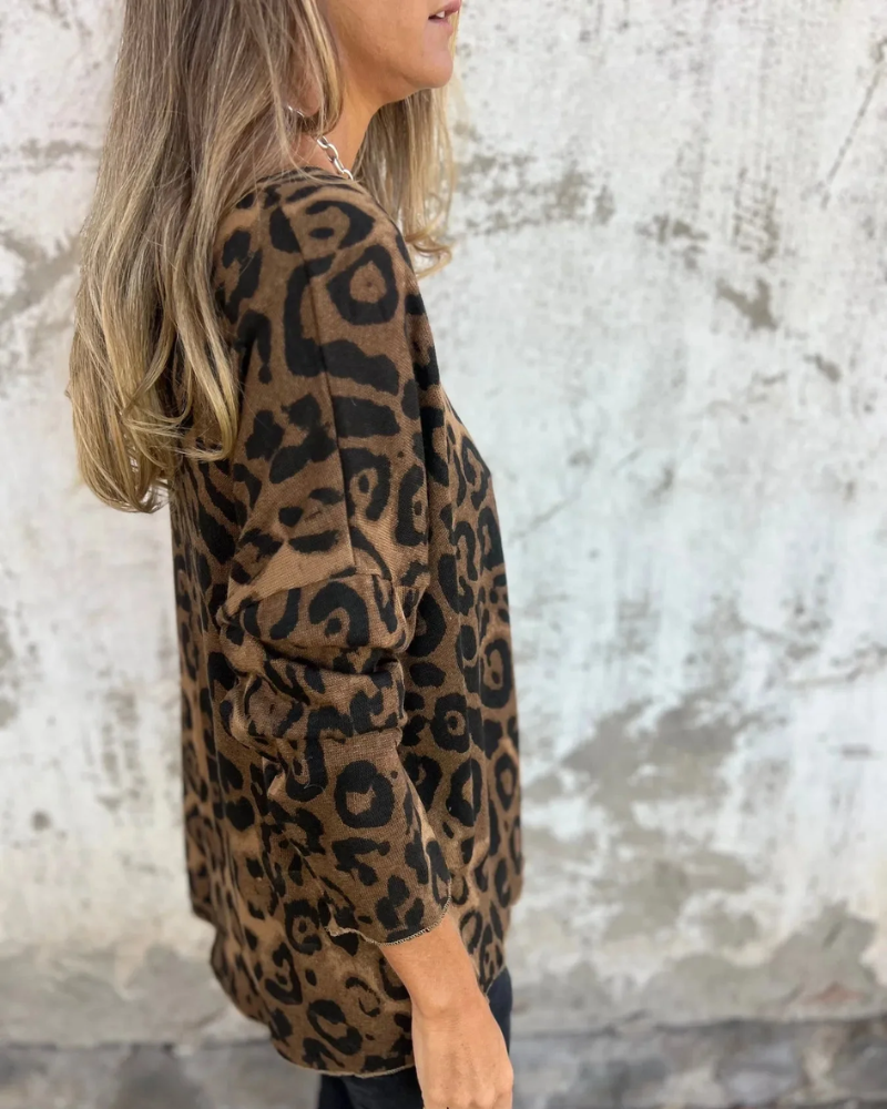 Women's Leopard Print Relaxed Fit Blouse - Bold & Everyday