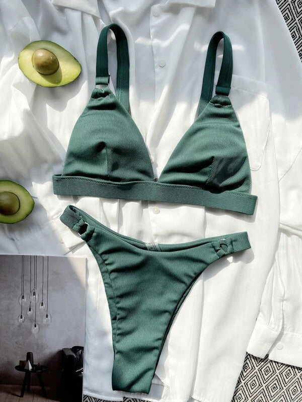Women's Delta Wing Triangle Bikini with Cups - Poolside Chic