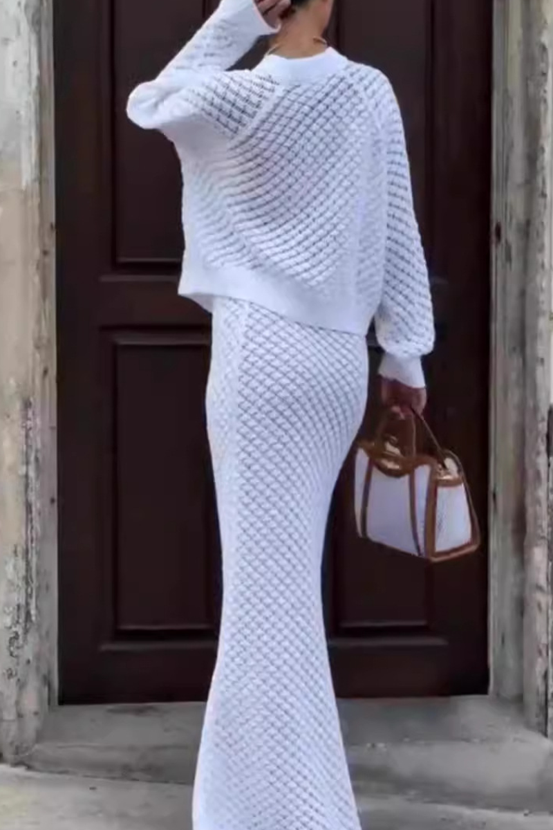 Women's Hollow-Out Two-Piece Set - Effortless Everyday Elegance