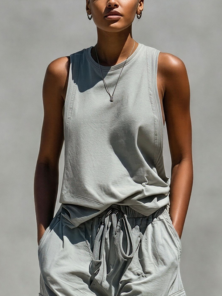 Women's Gray Sleeveless Tank & Cargo Shorts Set - Casual Look