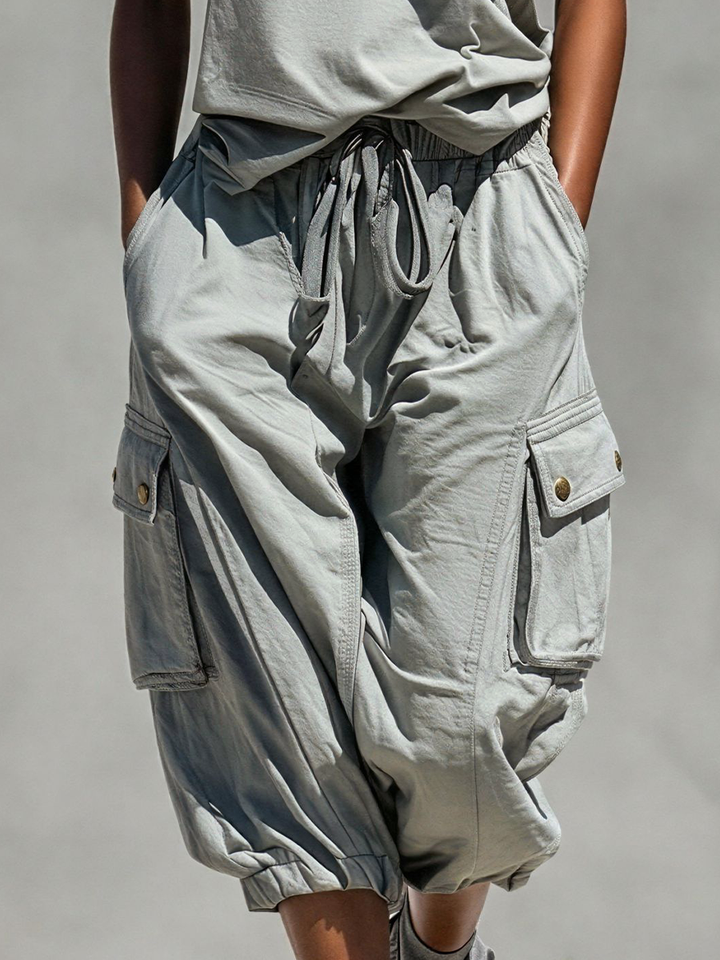 Women's Gray Sleeveless Tank & Cargo Shorts Set - Casual Look