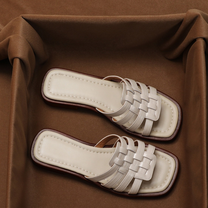 Women's Calabria Woven Leather Slippers - Everyday Elegance