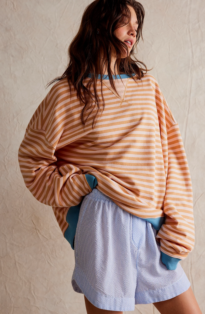 Women's Oversized Striped Sweater - Cozy & Bold Style