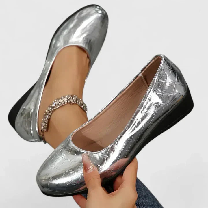 Women's Elegant Everyday Flats - Sleek & Supportive