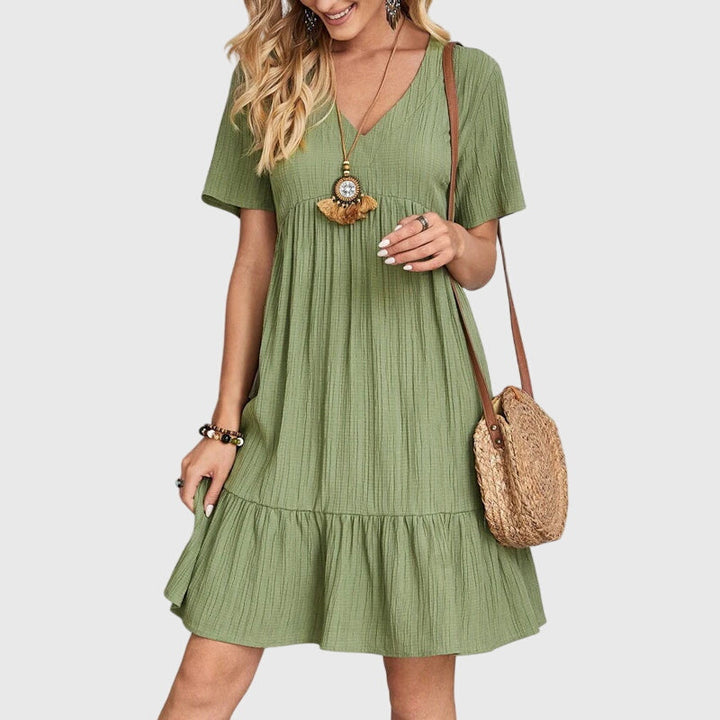 Women's Elegant Flattering Dress - Day to Night Chic