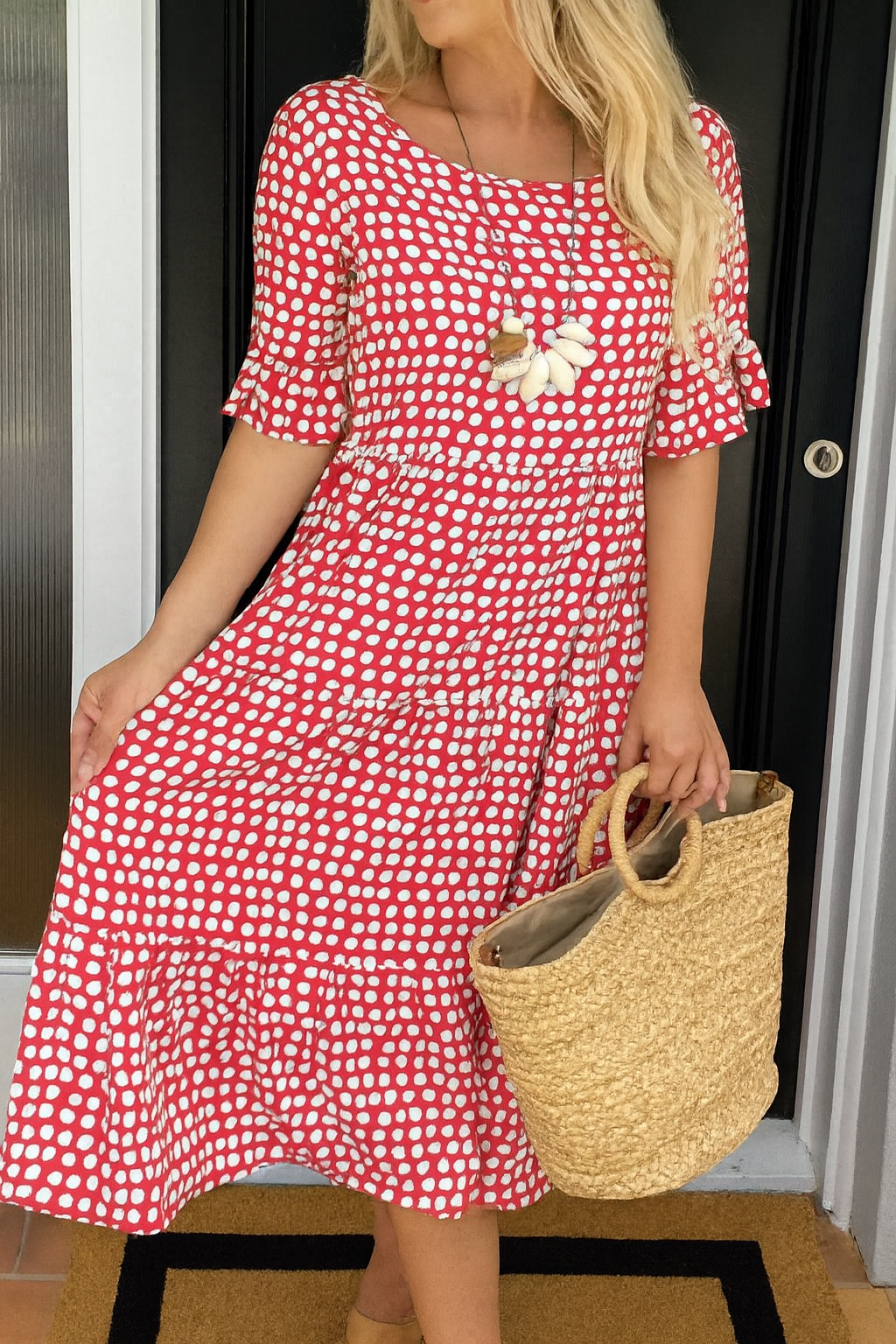 Women's Midi Dress with Short Sleeves - Effortless Elegance