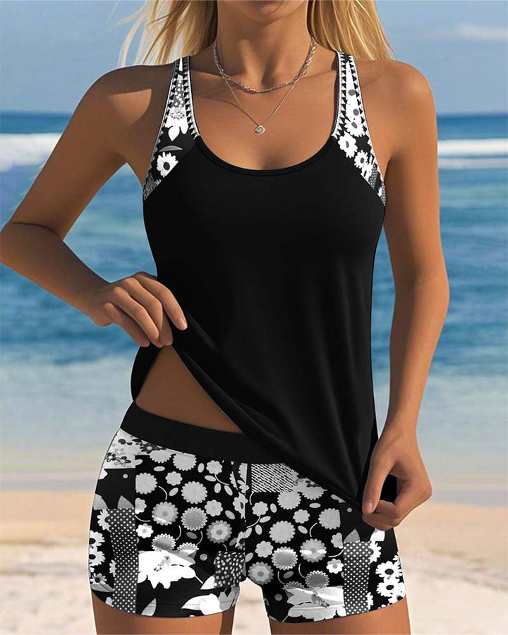 Women's Floral Tankini Set - Comfortable & Flirty Beach Look
