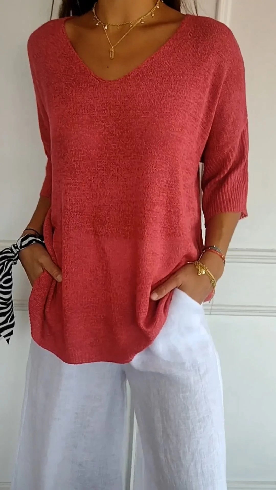 Women's V-Neck Knit Top - Versatile Everyday Essential