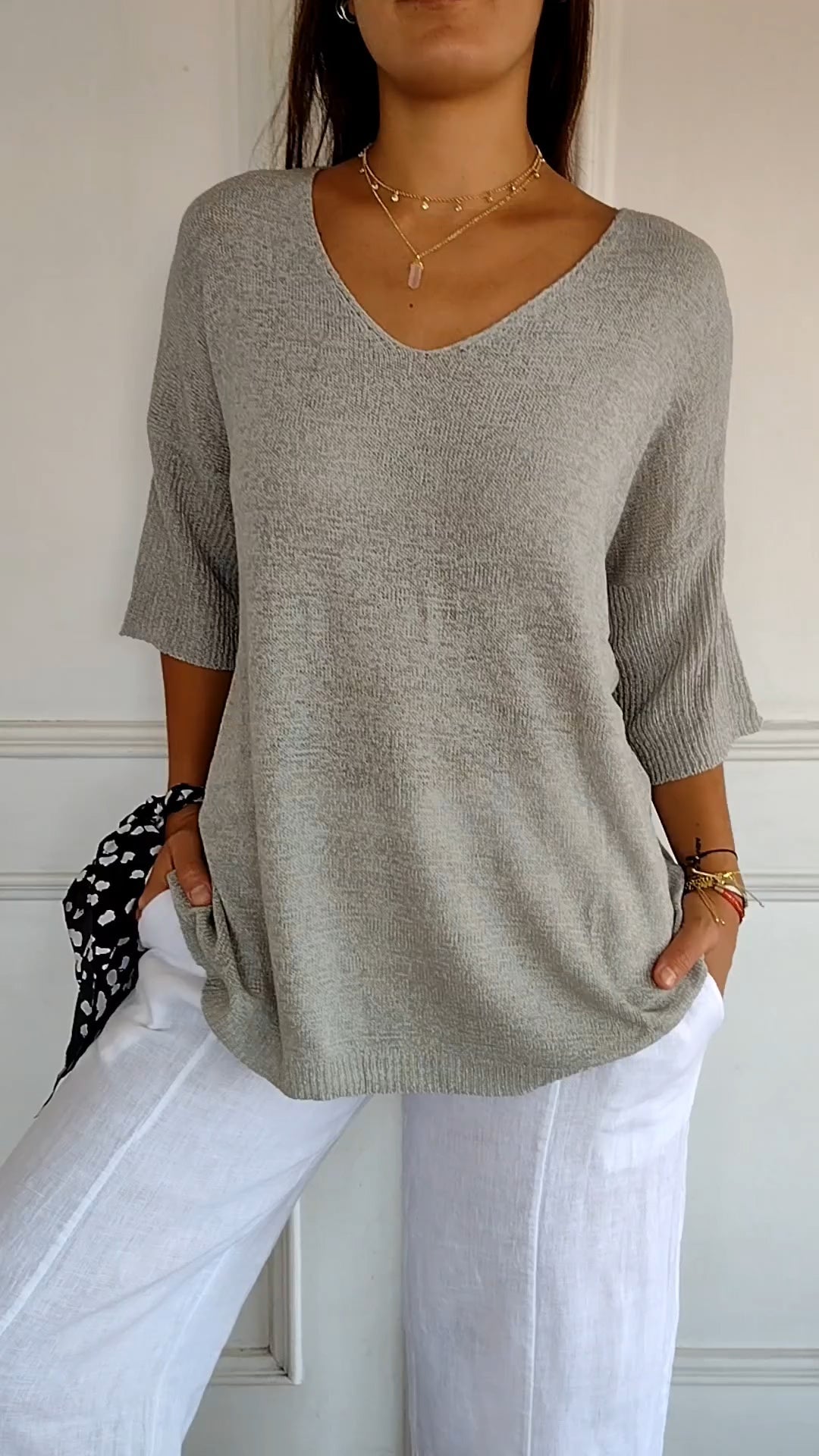Women's V-Neck Knit Top - Versatile Everyday Essential