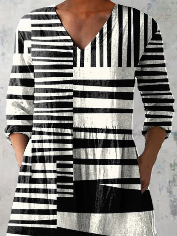 Women's Extended V-Neck Top - Effortless Everyday Style