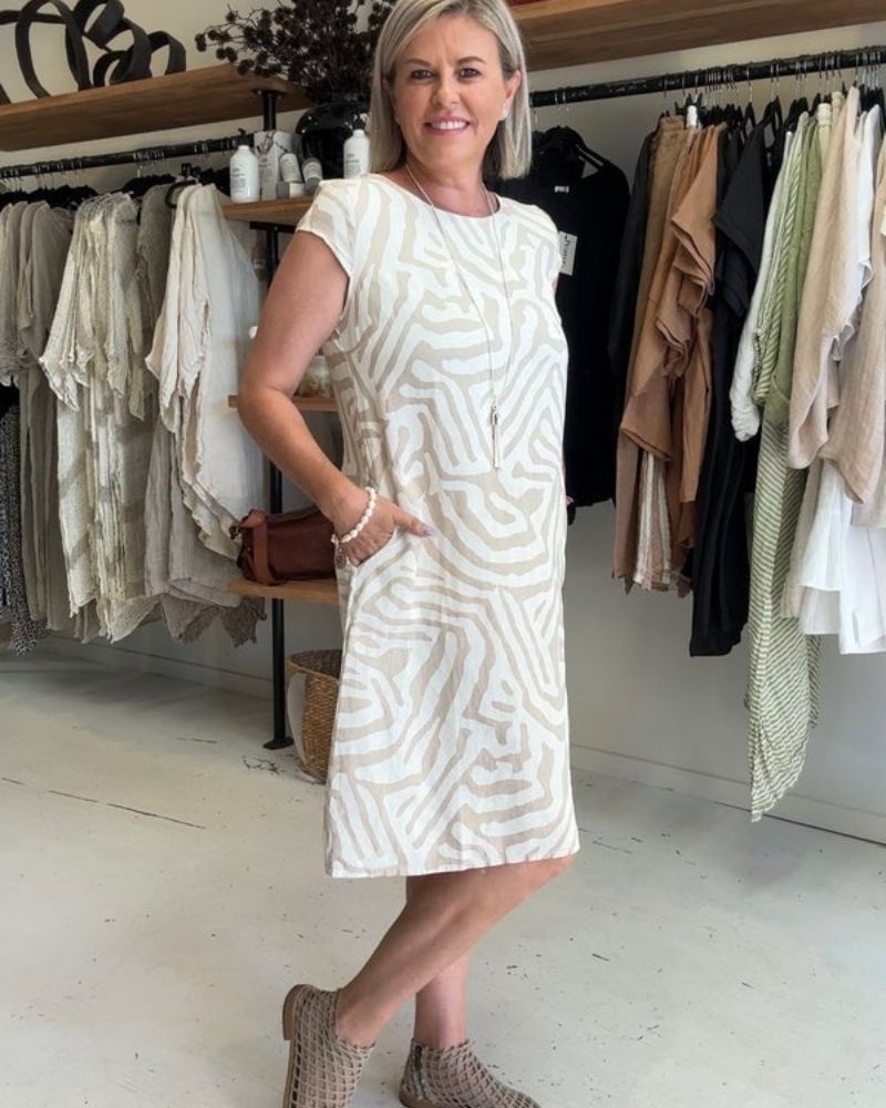 Women's Abstract Print Round Neck Midi Dress - Summer Essential