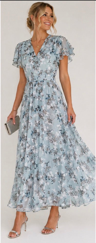 Women's Glamorous Belly-Covering Dress - Flattering and Confident