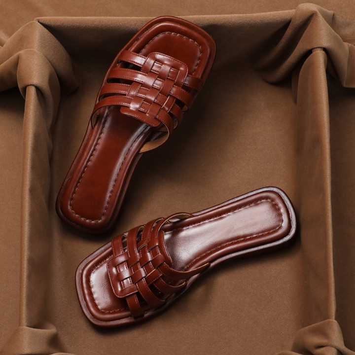Women's Calabria Woven Leather Slippers - Everyday Elegance