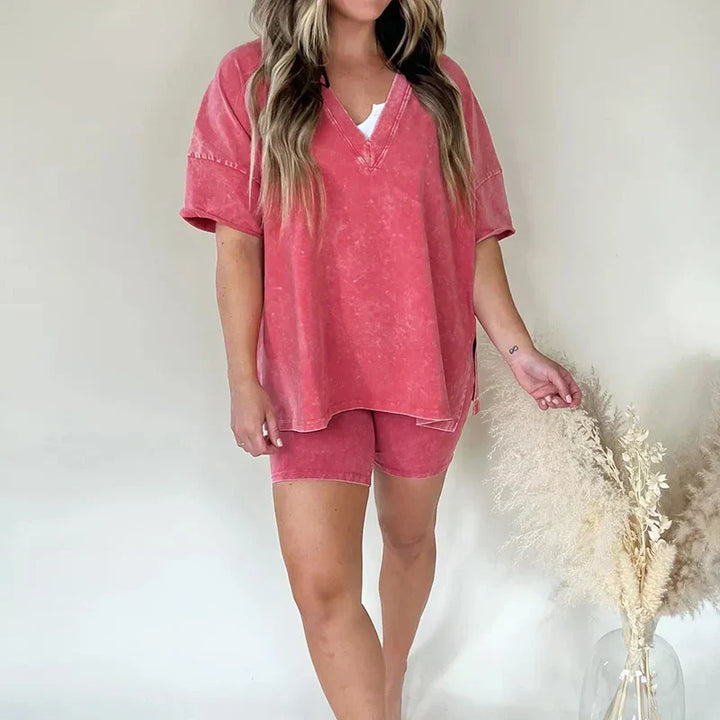 Women's Two-Piece Sport Set - Casual Comfort and Style