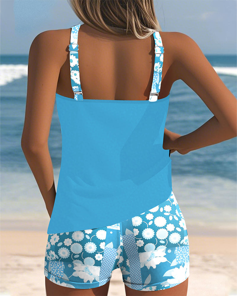 Women's Floral Tankini Set - Comfortable & Flirty Beach Look