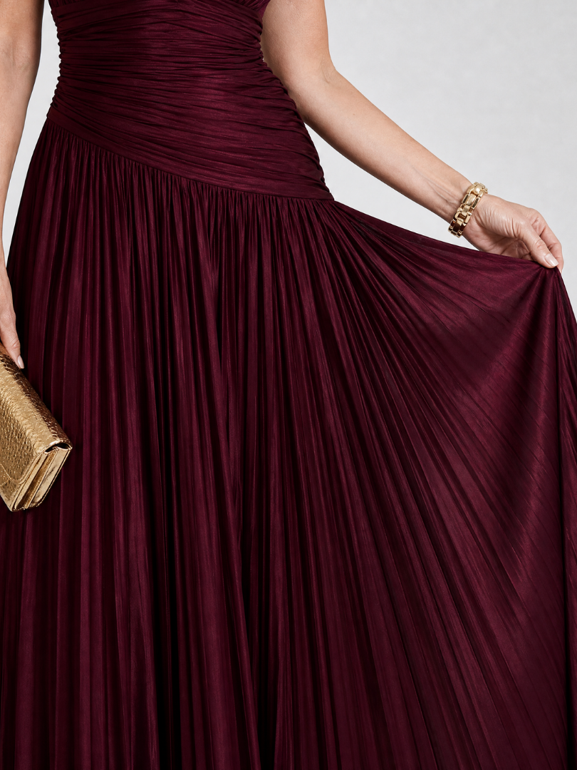 Women's Sleeveless Pleated V Neck Midi Dress - Perfect for