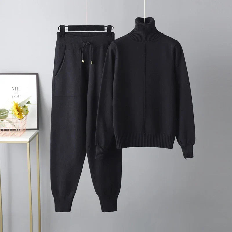 Women's Knit Two-Piece Set - Effortless Minimalist Comfort