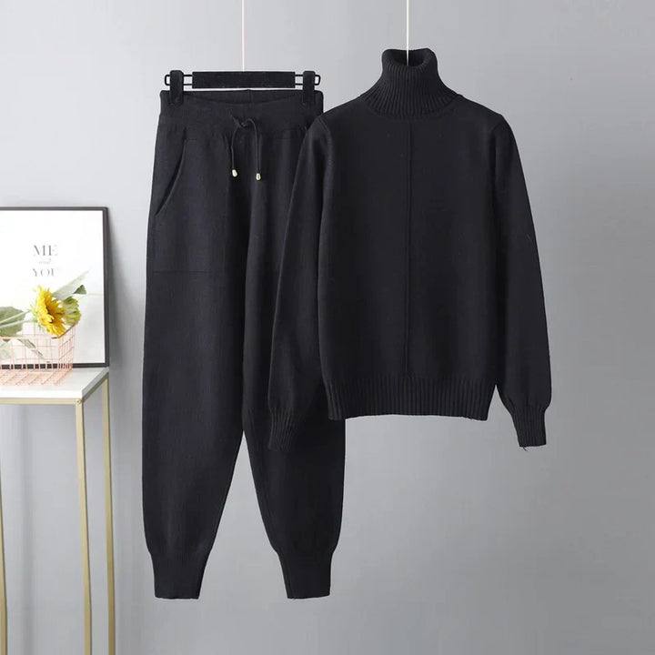 Women's Knit Two-Piece Set - Effortless Minimalist Comfort