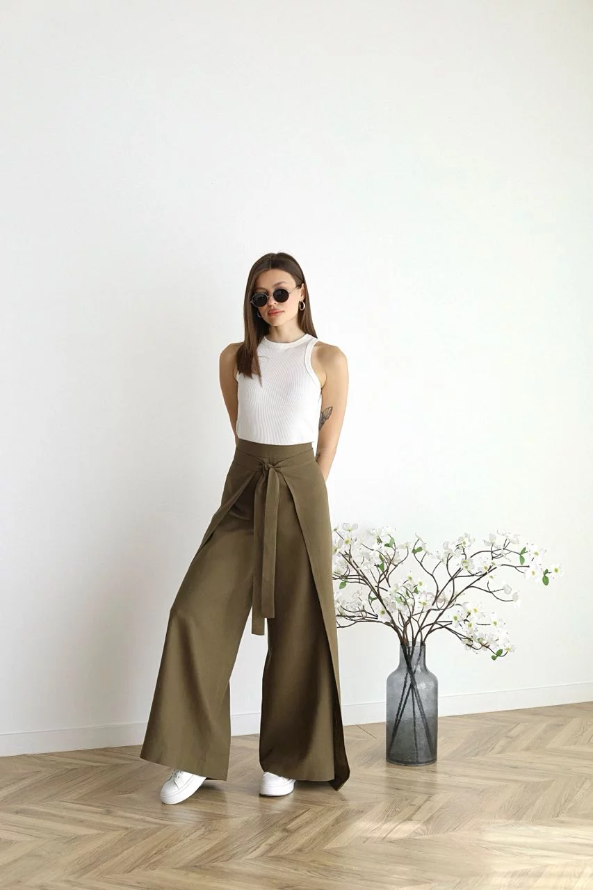 Women's High-Waisted Linen Wide Trousers - Effortless Elegance