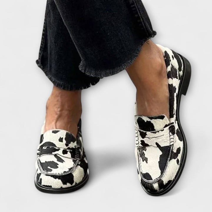 Women's Printed Statement Slippers - Everyday Style