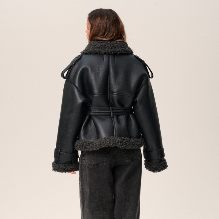 Women's Cozy Urban Shearling-Style Jacket - Everyday Warmth & Style