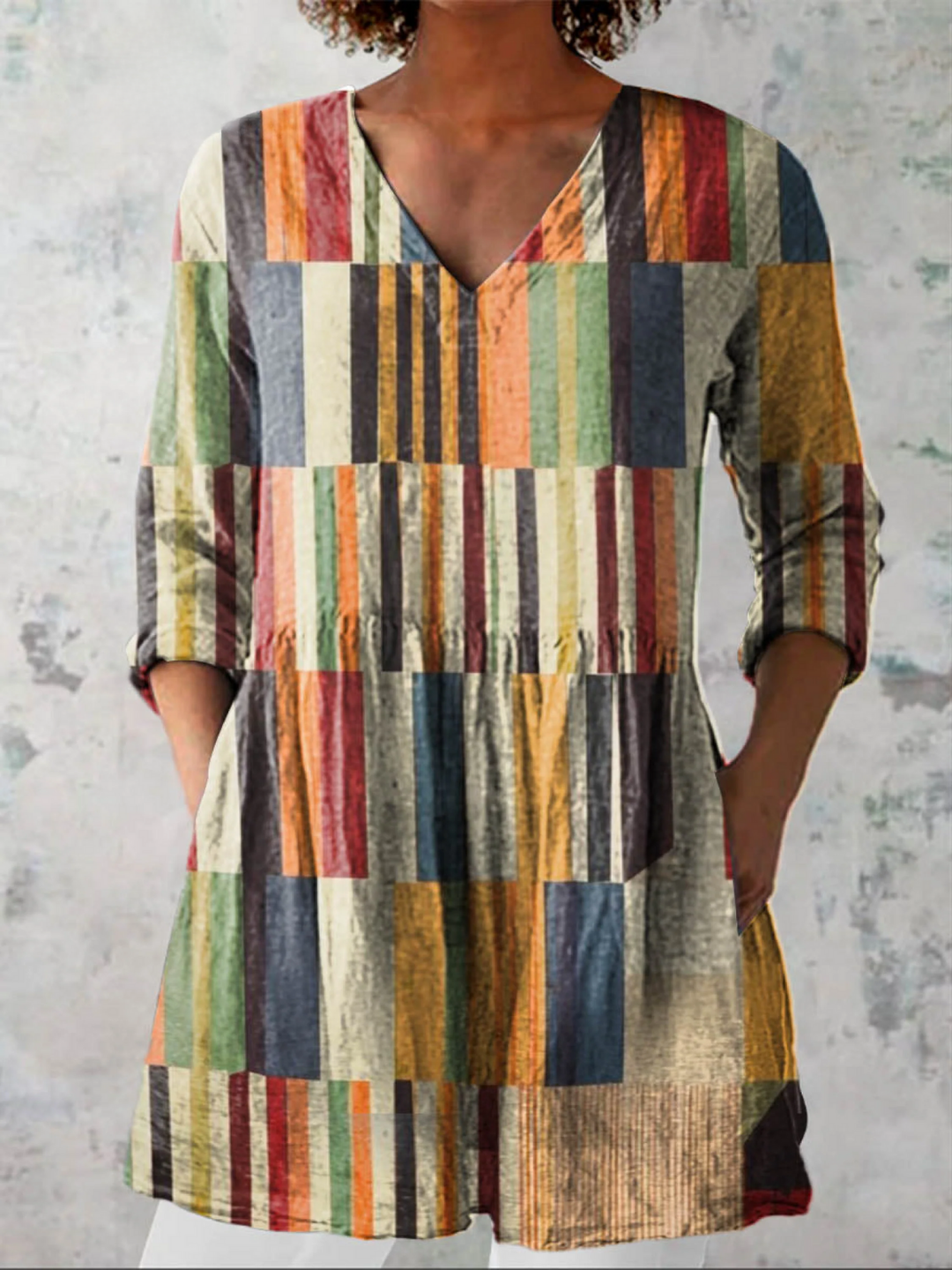 Women's Extended V-Neck Blouse - Effortless Everyday Style