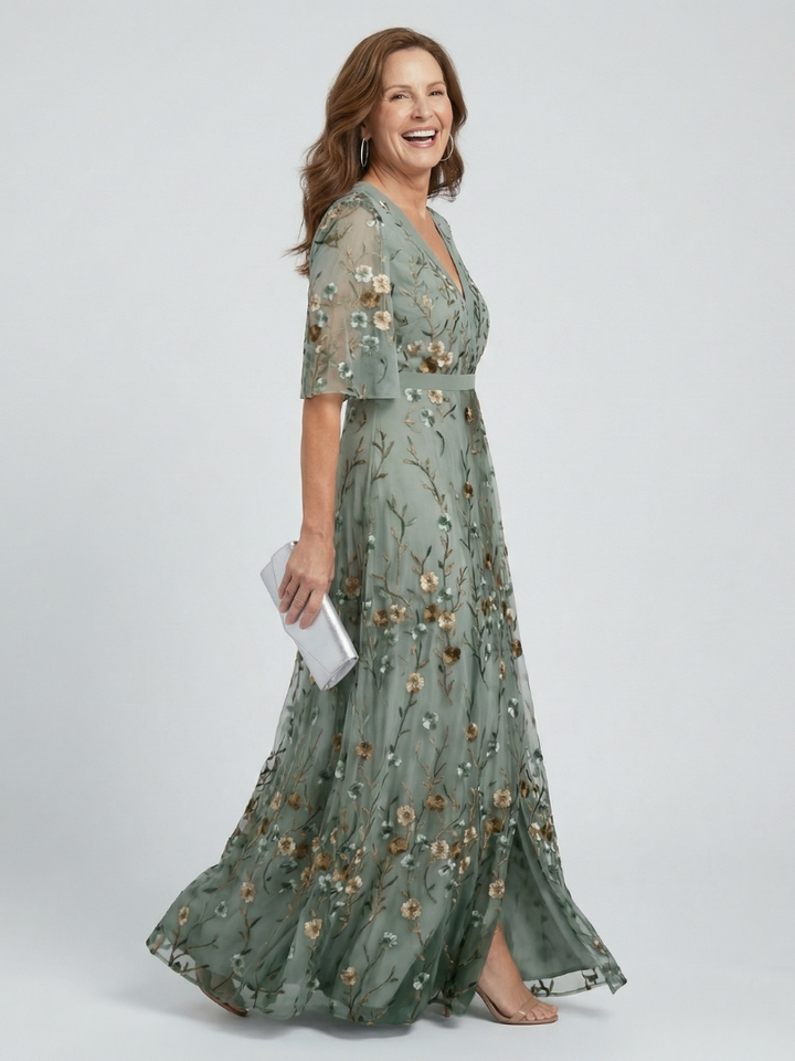 Women's Flowy Maxi Dress with Halter Neck – Effortless Summer Style