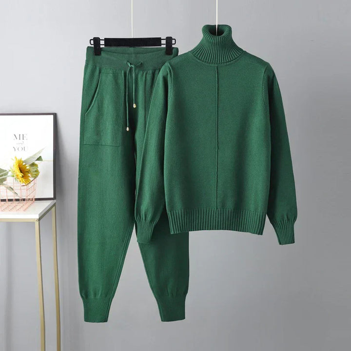 Women's Knit Two-Piece Set - Effortless Minimalist Comfort