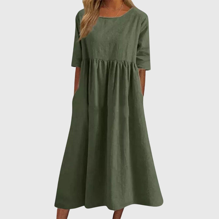 Women's Elegant Short-Sleeved Dress - Timeless & Effortless