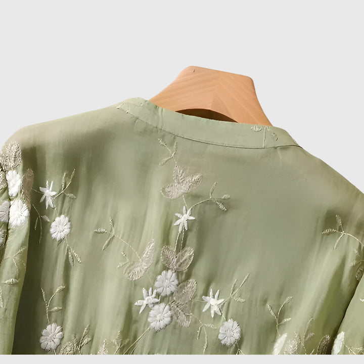Women's Embroidered Floral Elegant Blouse - Everyday Elegance