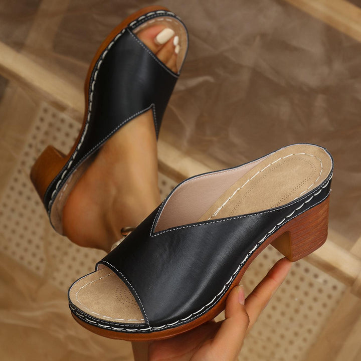 Women's Elegant Orthopedic Sandals - Supportive & Stylish