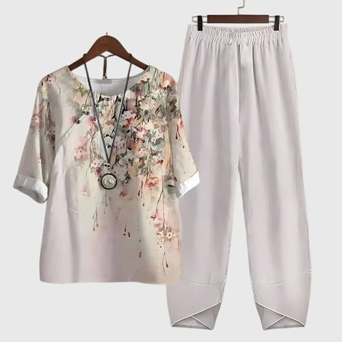 Women's Printed Loose Fit Two Piece Set - Comfortable & Versatile