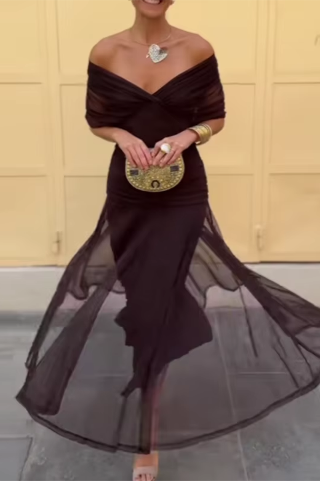 Women's Elegant Maxi Party Dress with V-Neck - Perfect for Evenings