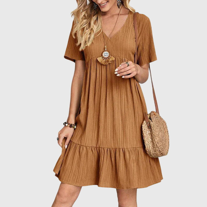 Women's Elegant Flattering Dress - Day to Night Chic