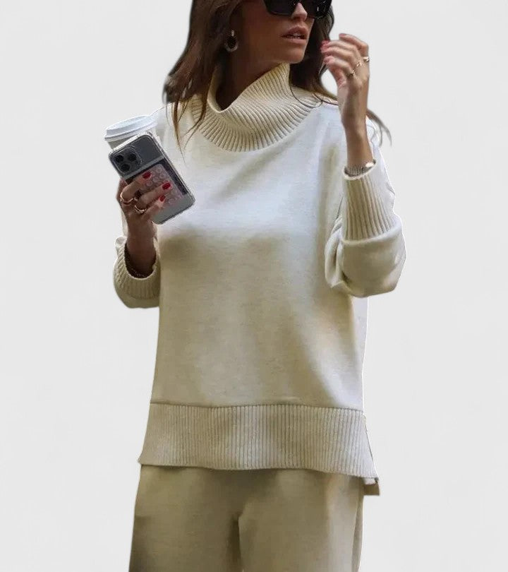 Women's Avery Sophisticated Two-Piece Set - Cozy Elegance