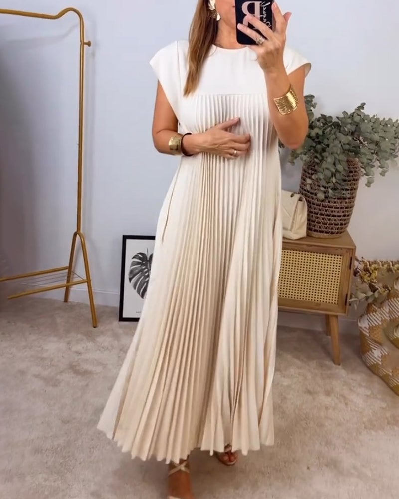 Women's Pleated Sleeveless Maxi Dress - Timeless Comfort