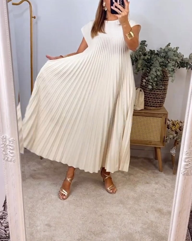 Women's Pleated Sleeveless Maxi Dress - Timeless Comfort