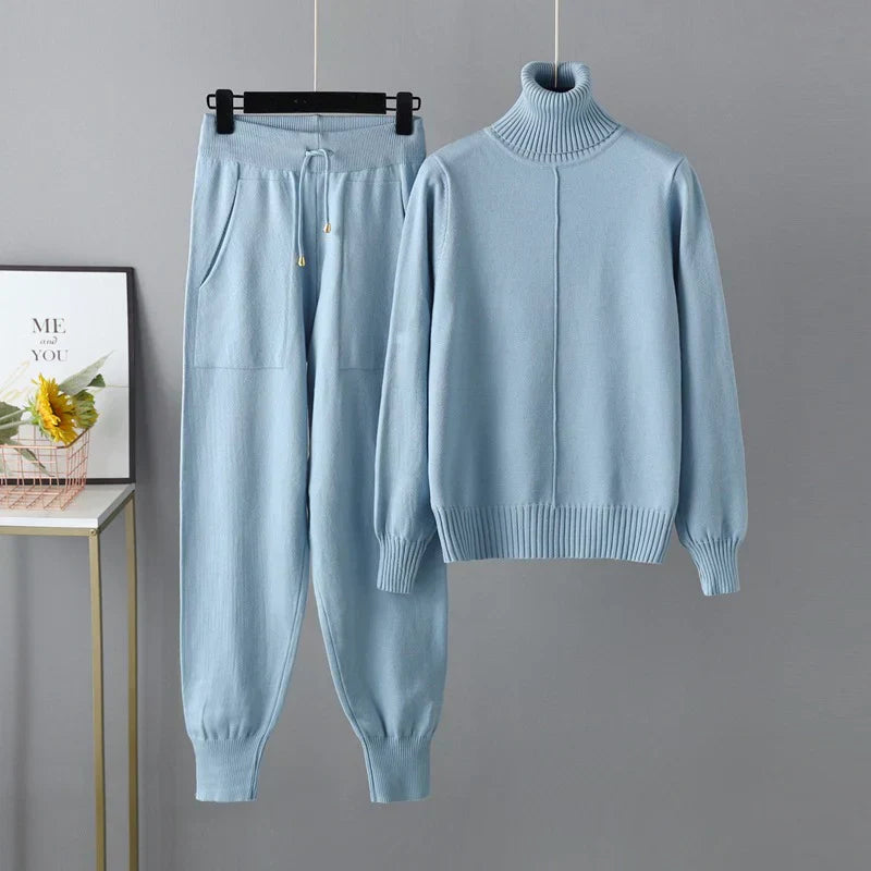 Women's Knit Two-Piece Set - Effortless Minimalist Comfort