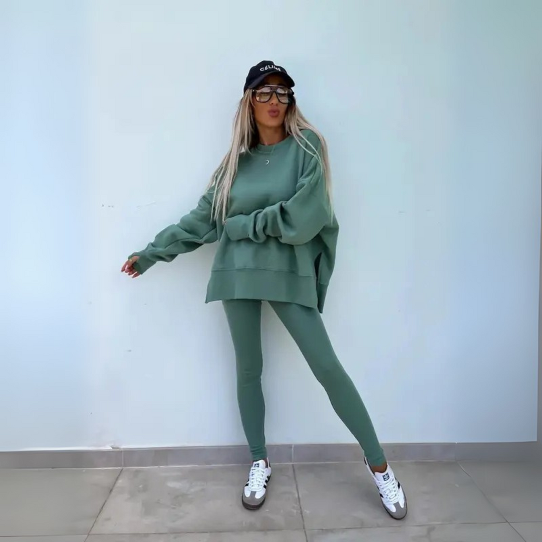 Women's Oversized Sweatshirt & Leggings Set - Cozy Lounging Essential