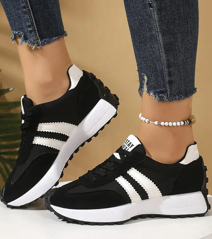 Women's Lightweight Sneakers - Ergonomic Cushioning for All-Day Wear