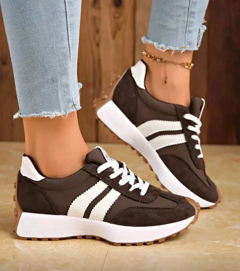 Women's Lightweight Sneakers - Ergonomic Cushioning for All-Day Wear