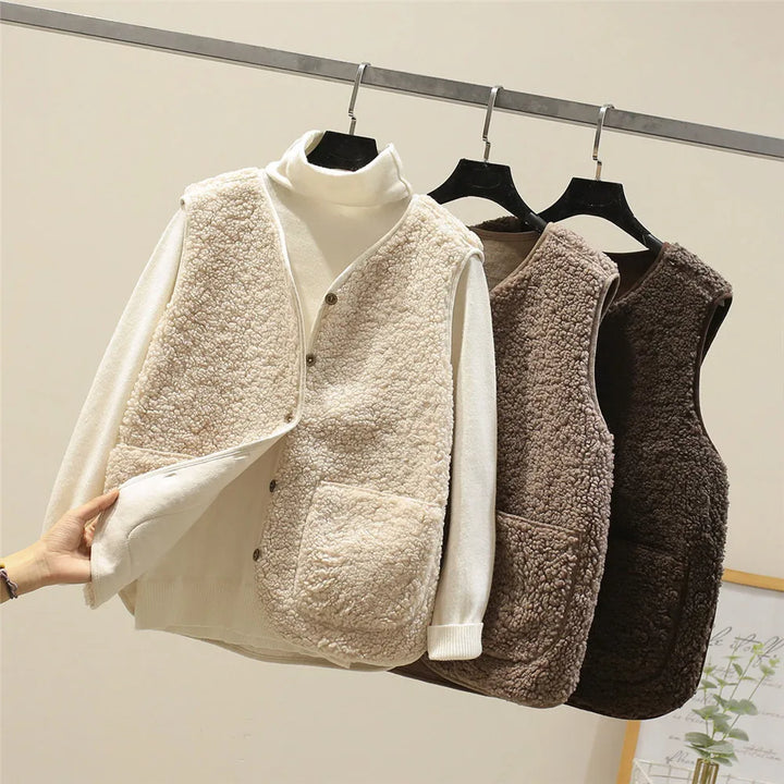 Women's Classic Cardigan - Timeless Comfort for Every Season