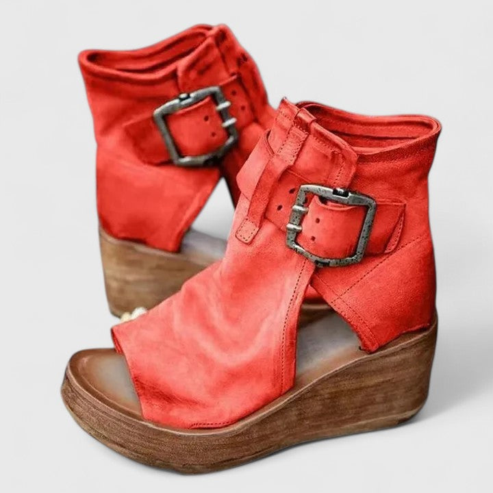 Women's Bold Buckle Wedge Sandals - Statement Style