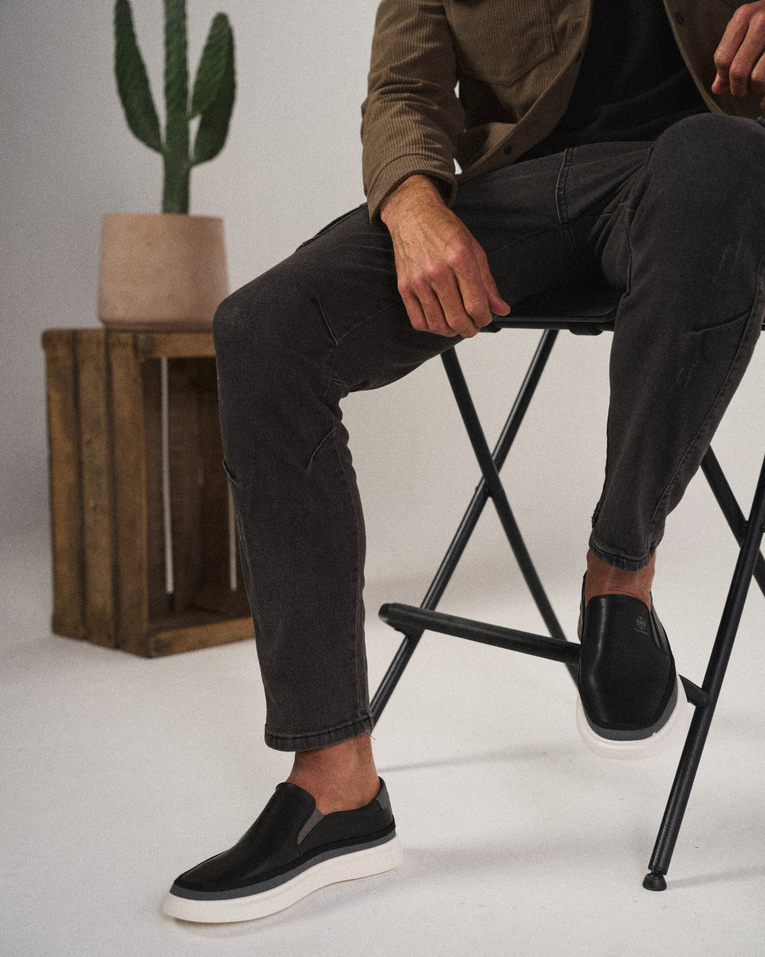 Men's Leather Slip-On Dress Shoes - Effortless Style from Day to Night