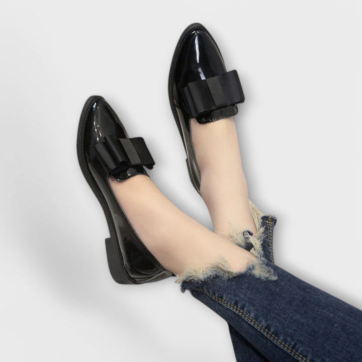 Women's Moccasins - Classic Comfort for Everyday Wear