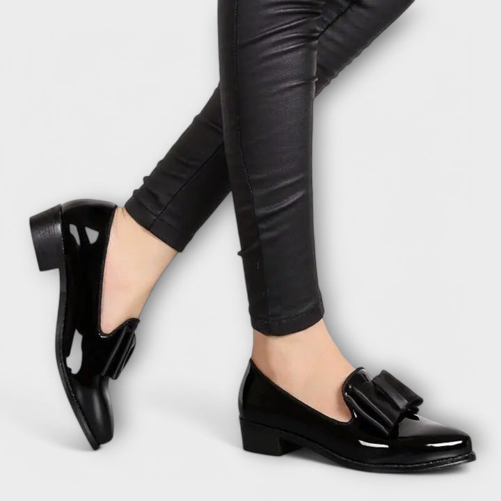 Women's Moccasins - Classic Comfort for Everyday Wear